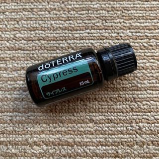 ドテラ(doTERRA)のドテラ doTERRA   サイプレス15ml (エッセンシャルオイル（精油）)