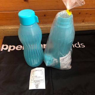 タッパーウェア(TupperwareBrands)のタッパーウェアのフリーザーエコボトル880ml2本(タンブラー)