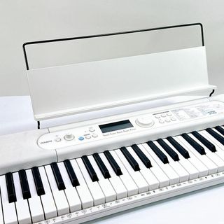 カシオ(CASIO)のカシオ(CASIO)光ナビ 電子キーボード LK-520(ホワイト) 61鍵盤(キーボード/シンセサイザー)