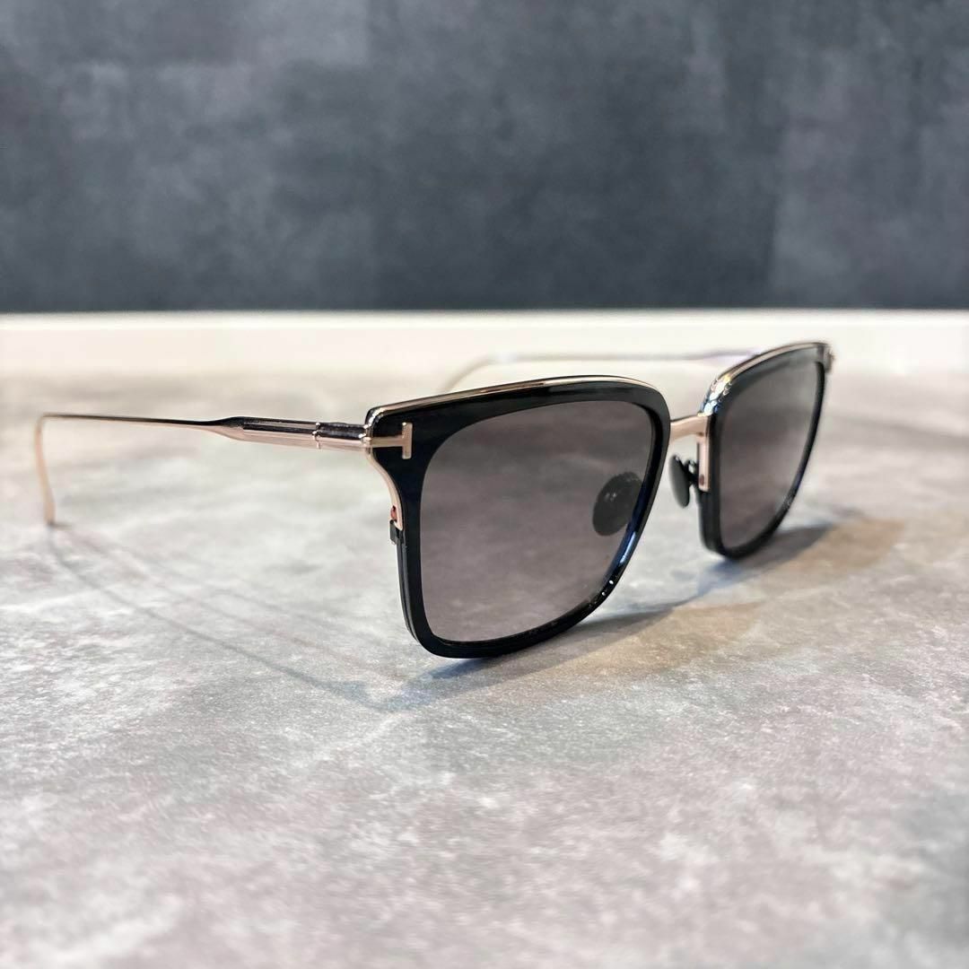 TOM FORD EYEWEAR - 正規品トムフォード 大人気 TF831ブラック TOM FORD EYEWEAR - 正規品トムフォード 大人気 TF831ブラック