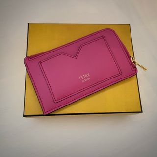 FENDI  FFダイヤモンドカードケース