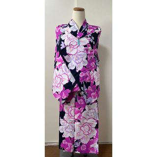 呉服屋購入.定価25000円】 浴衣　ゆかた　大判　らんの花柄　綿100 洗濯可(浴衣)