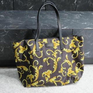 ヴェルサーチ(VERSACE)の未使用品VERSACEナイロントートバッグポーチレザーベルサーチヴェルサーチェ鞄(トートバッグ)