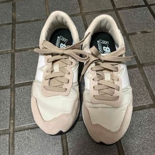 ニューバランス(New Balance)のスニーカー(スニーカー)