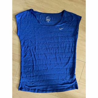 ナイキ(NIKE)のNIKE Tシャツ レディース(Tシャツ/カットソー(半袖/袖なし))