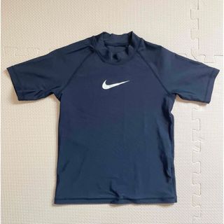 NIKE - 【NIKE】ナイキ　ラッシュガード　120cm