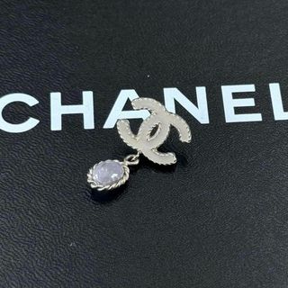 シャネル(CHANEL)のCHANEL シャネル　ココマーク　ぶら下がり　片耳　ピアス　4237(ピアス)