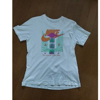 ナイキ(NIKE)のNIKE tシャツ(Tシャツ/カットソー(半袖/袖なし))