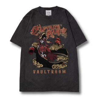 ホロライブ(hololive)の【M】vaultroom CAPTAIN MARINE TEE CHARCOAL(Tシャツ/カットソー(半袖/袖なし))