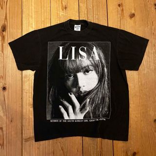 BLACK PINK ブラックピンク　リサ　LISA バンドT ツアーT 古着T(Tシャツ/カットソー(半袖/袖なし))