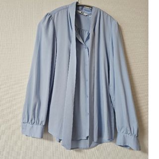 ユニクロ(UNIQLO)のUNIQLO　レーヨン　ボウタイブラウス(シャツ/ブラウス(長袖/七分))