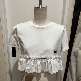 ミュウミュウ(miumiu)のmiumiu ミュウミュウ　Tシャツ　クロップド　xs(Tシャツ/カットソー(半袖/袖なし))