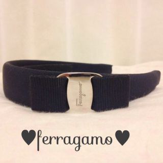 フェラガモ(Ferragamo)のフェラガモ♥︎カチューシャ(カチューシャ)