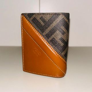 FENDI ダイアゴナル　三つ折り財布　コンパクトウォレット