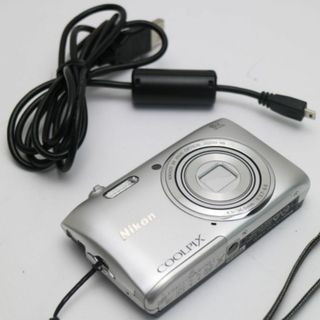 ニコン(Nikon)の超美品 COOLPIX S3600 クリスタルシルバー  M444(コンパクトデジタルカメラ)