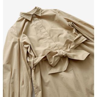 未使用タグ付き H&M シャツ チュニック丈 リボンベルト コットン ベージュ