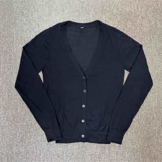 ユニクロ(UNIQLO)のユニクロ　ライトVネックカーディガン（長袖）xs(カーディガン)