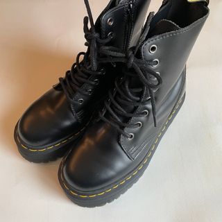 Dr.Martens  8ホールブーツ  