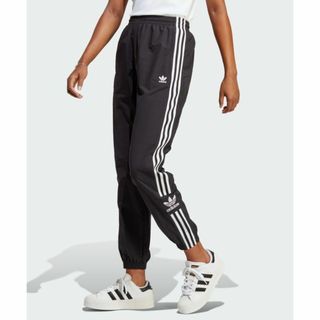 新品☆彡【adidas】トラック パンツ【アディダス】