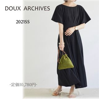 ドゥアルシーヴ(Doux archives)の美品 ドゥ アルシーヴ  ドライサップフロントタックワンピース ロング フレア袖(ロングワンピース/マキシワンピース)