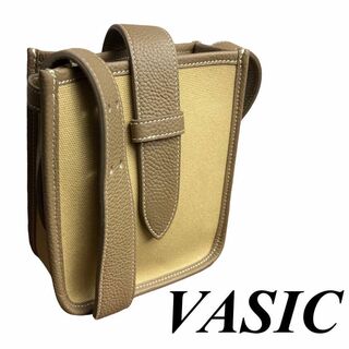 ヴァジック(VASIC)の【美品】vasic ヴァジック　port mini mini ショルダー　バッグ(ショルダーバッグ)