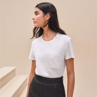 Hermes - 新品未使用タグ付き　エルメス HERMES 刺繍入りポケット Tシャツ