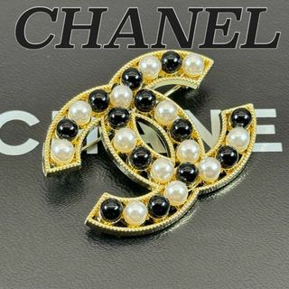 シャネル(CHANEL)の2021年モデル　CHANEL シャネル　ココマーク　パール　ブローチ　B21K(ブローチ/コサージュ)