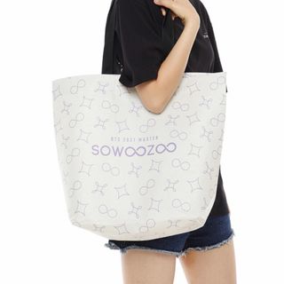 ボウダンショウネンダン(防弾少年団(BTS))のBTS SHOPPER BAG (ivory) SOWOOZOO LIVEグッズ(アイドルグッズ)