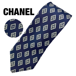 シャネル(CHANEL)の美品　CHANEL　シャネル　ネクタイ　ココマーク　シルク　イタリア製　ネイビー(ネクタイ)