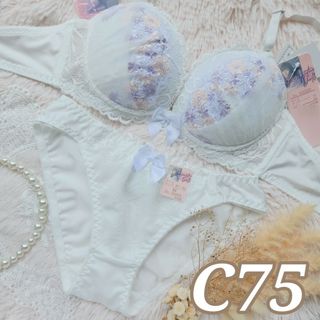 №796【C75】ガーリーチュールフラワー ブラジャー＆フルバックショーツ(ブラ&ショーツセット)