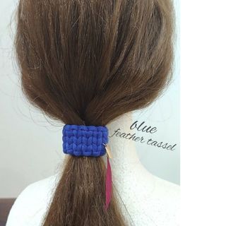 ヘアゴム　バレッタ風　ブルー　フェザータッセル付　ズパゲッティ(ヘアアクセサリー)