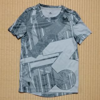 アディダス(adidas)の130☆アディダス　Tシャツ(Tシャツ/カットソー)