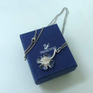 SWAROVSKI - SWAROVSKI スワロフスキー クローバー モチーフ ネックレス