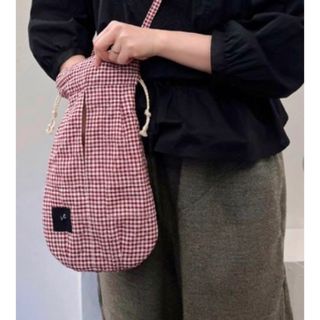 ヴェリテクール(Veritecoeur)のoeuf.f  ウフフ　巾着pocket -gingham check red(ショルダーバッグ)