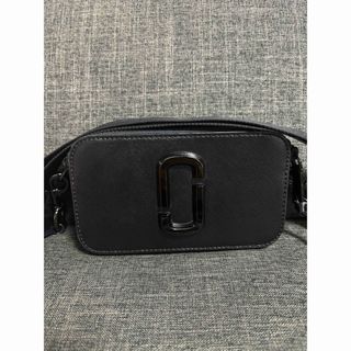 マークジェイコブス(MARC JACOBS)のマークジェイコブス　スナップショット　ショルダーバッグ　ブラック(ショルダーバッグ)