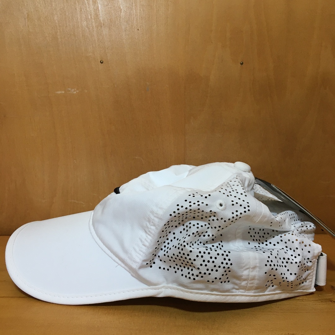 NIKE - 新品 NIKE GOLF CAP ナイキゴルフ キャップ ハット ス NIKE - 新品 NIKE GOLF CAP ナイキゴルフ キャップ ハット ス
