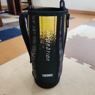 THERMOS - THERMOS　真空耐熱スポーツボトル1L　ハンディポーチ　ストラップ付き