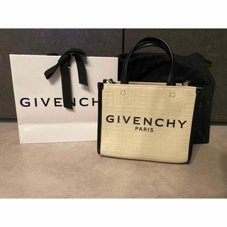 ジバンシィ(GIVENCHY)の新品未使用　試着のみ　GIVENCHY バッグ  コーティングキャンバスバッグ(ショルダーバッグ)