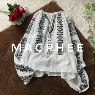 マカフィー(MACPHEE)のマカフィー　トゥモローランド　コットンローンルーマニアンブラウス　刺繍　36(シャツ/ブラウス(長袖/七分))