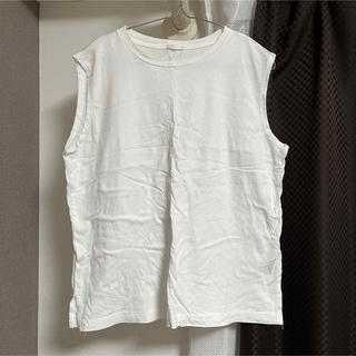 ジーユー(GU)のGU ノースリーブ　Tシャツ　ホワイト　サイズXL(Tシャツ/カットソー(半袖/袖なし))