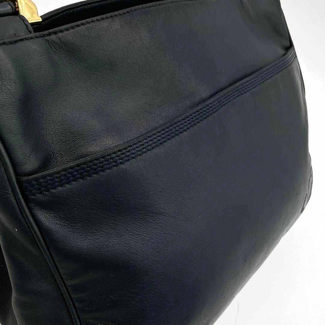 LOEWE】ショルダーバッグ アナグラム ゴールド金具 レザー ネイビー LOEWE】ショルダーバッグ アナグラム ゴールド金具 レザー ネイビー