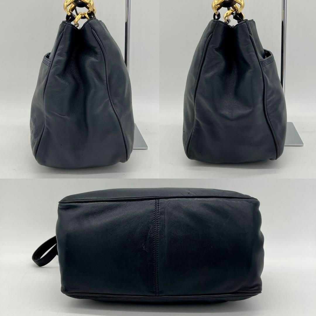LOEWE】ショルダーバッグ アナグラム ゴールド金具 レザー ネイビー LOEWE】ショルダーバッグ アナグラム ゴールド金具 レザー ネイビー