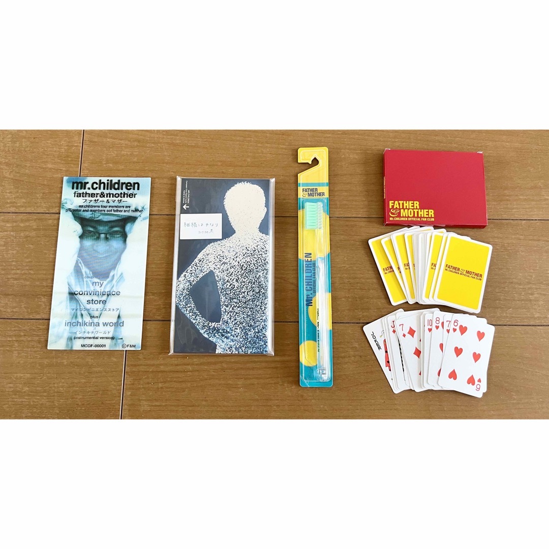 Mr.ChildrenファンクラブFATHER&MOTHERグッズ8点の通販 by m|ラクマ Mr.ChildrenファンクラブFATHER&MOTHERグッズ8点の通販 by m|ラクマ