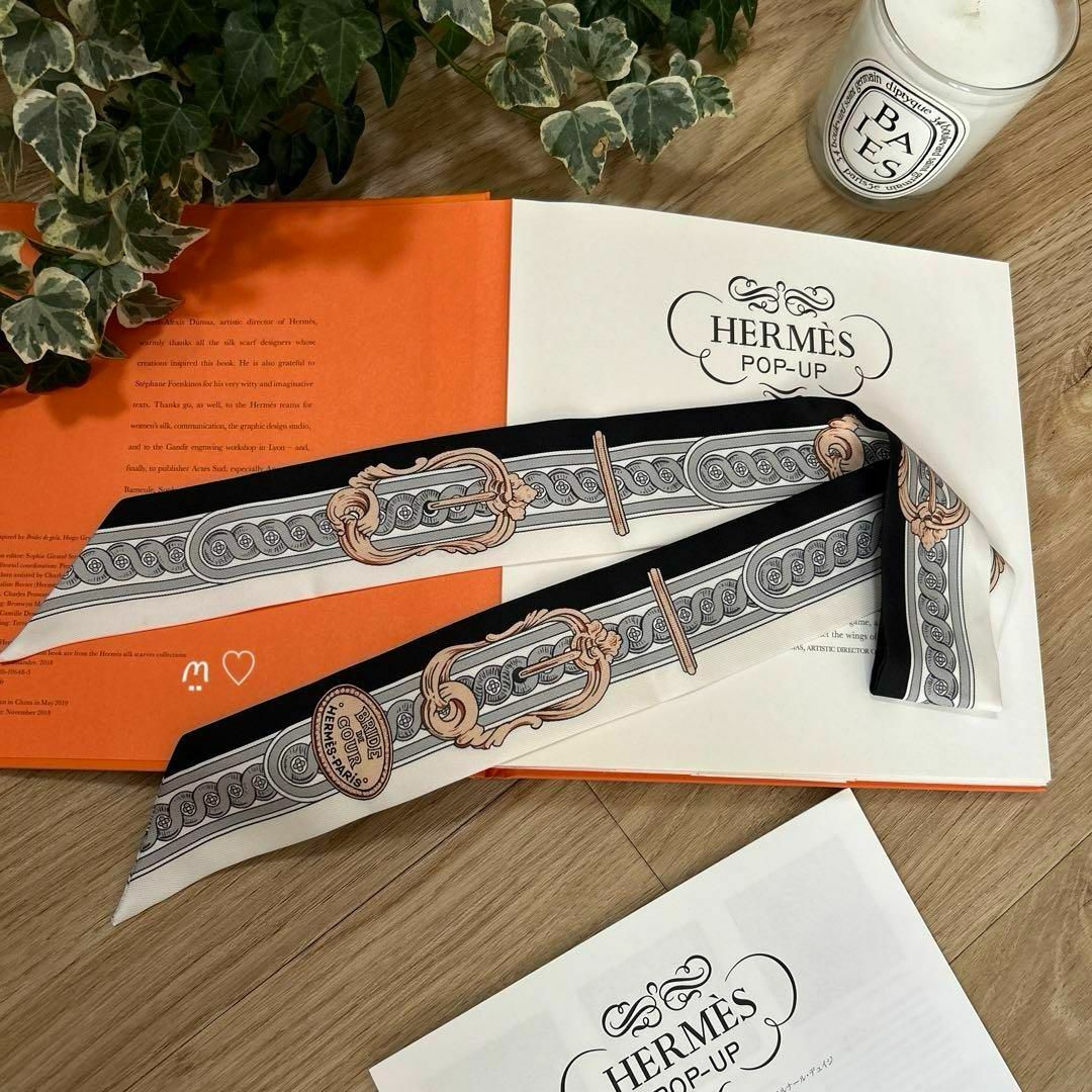 HERMES エルメス ツイリー ブリッドドゥクール 法廷の勒 シルク HERMES エルメス ツイリー ブリッドドゥクール 法廷の勒 シルク