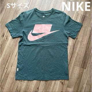 ナイキ(NIKE)のNIKE Tシャツ　シャツ(Tシャツ/カットソー(半袖/袖なし))