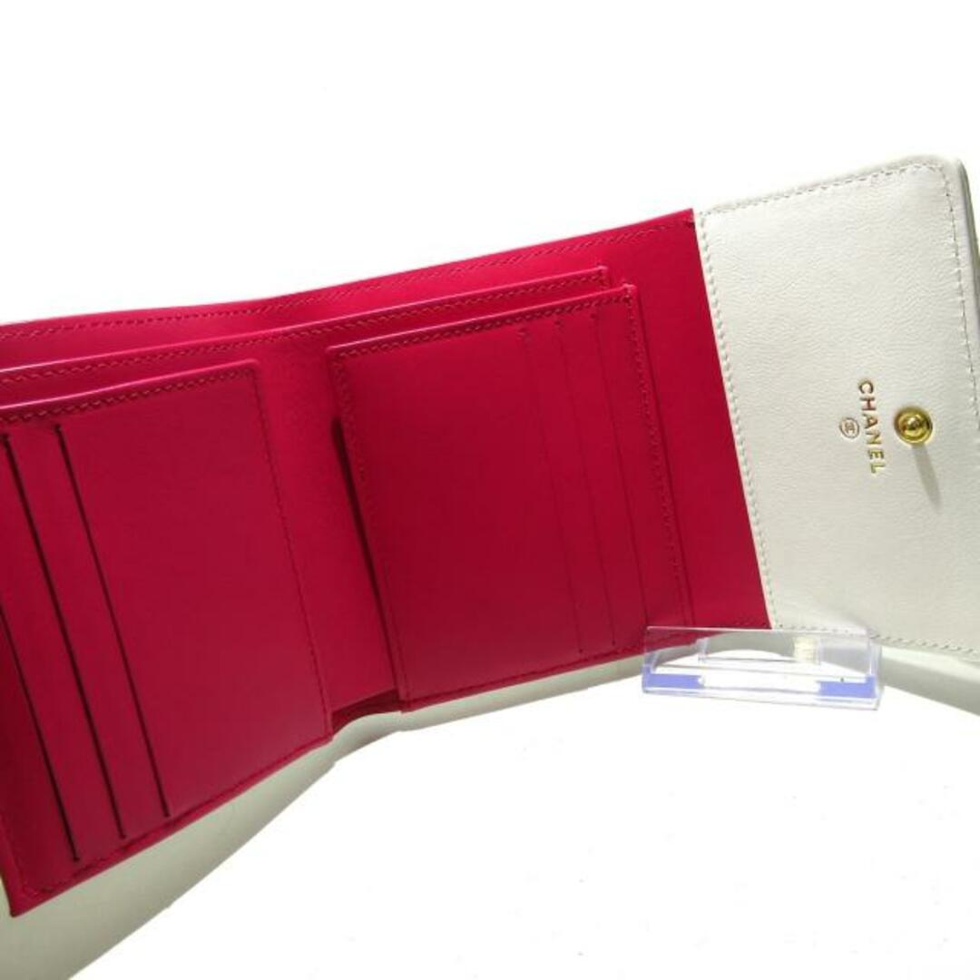 CHANEL - CHANEL(シャネル) 3つ折り財布美品 マトラッセ CHANEL - CHANEL(シャネル) 3つ折り財布美品 マトラッセ