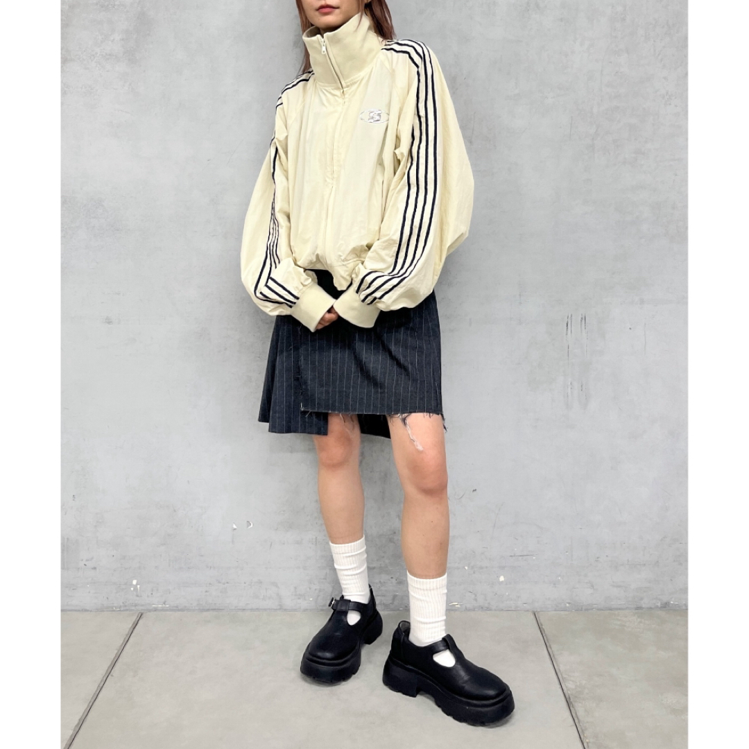 WHO'S WHO gallery】 Sロゴナイロントラックジャケット 白 WHO'S WHO gallery】 Sロゴナイロントラックジャケット 白