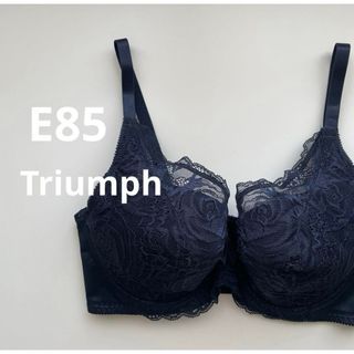 トリンプ(Triumph)の新品　トリンプ  E85 ネイビー　フルカップブラ　花柄レースブラ　大きいサイズ(ブラ)