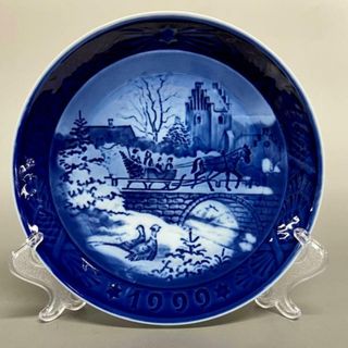 ロイヤルコペンハーゲン(ROYAL COPENHAGEN)のROYAL COPENHAGEN(ロイヤルコペンハーゲン) 小物美品  - ブルー×白×マルチ 1999年 イヤープレート 陶器(その他)