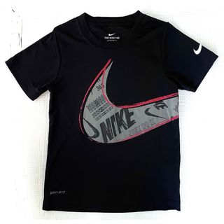 【美品】★NIKE★ナイキ★半袖Tシャツ★DRI-FIT★120